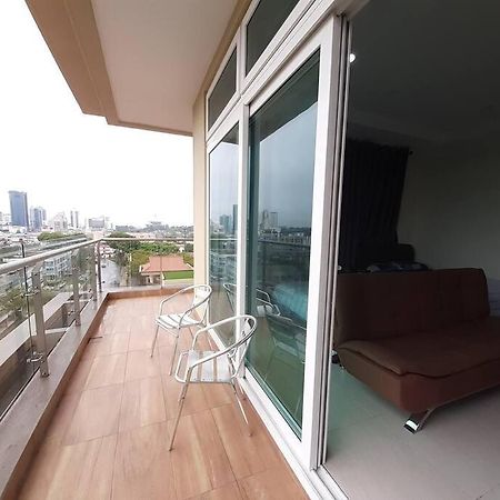 Smart Suite Balcony Riverine Kuching Exterior photo