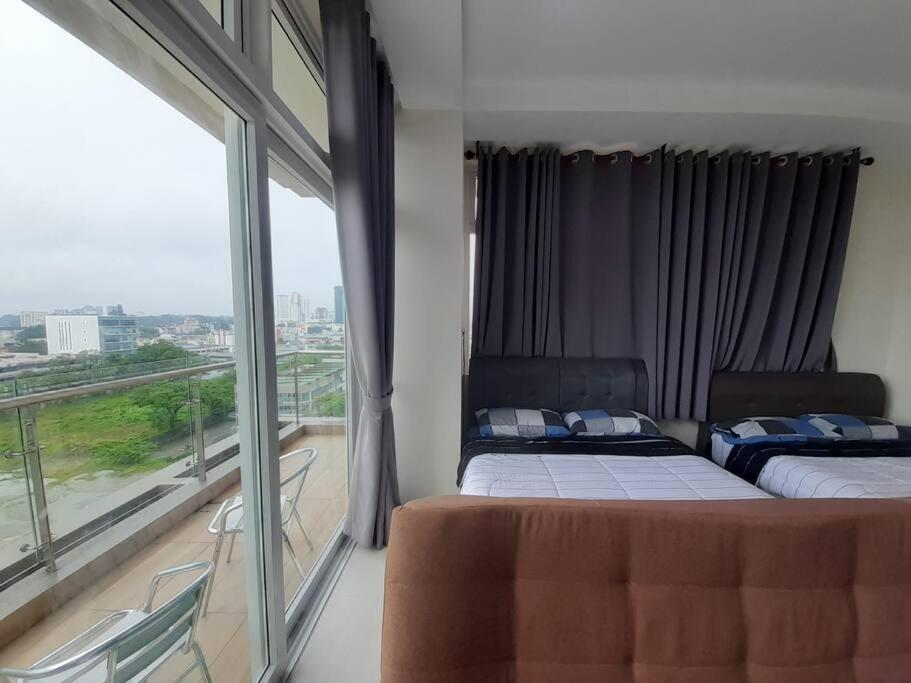 Smart Suite Balcony Riverine Kuching Exterior photo